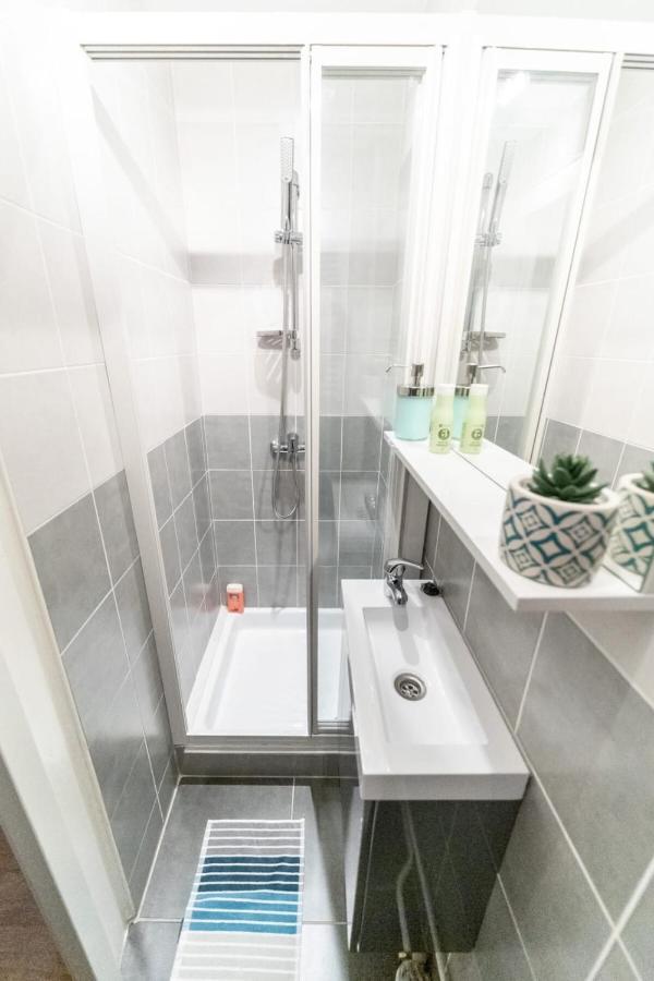 Charming Renovated Studio - ビユールバンヌ エクステリア 写真